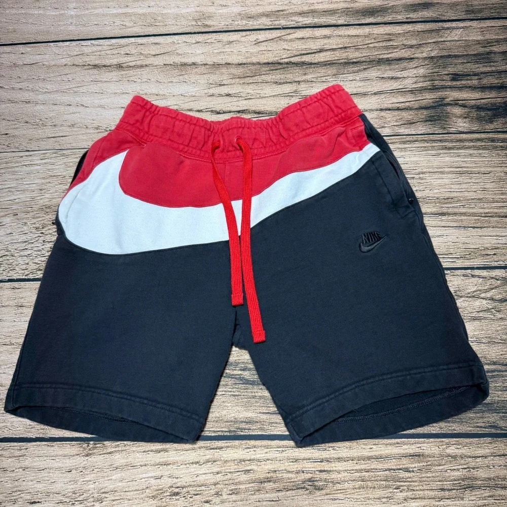 Nike Big Swoosh Fleece Shorts Mens Medium Black Red AR3161-011 Athletic Casual